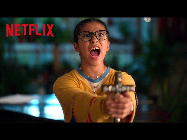 Julie Meets the Phantoms | Julie and the Phantoms | Netflix After School