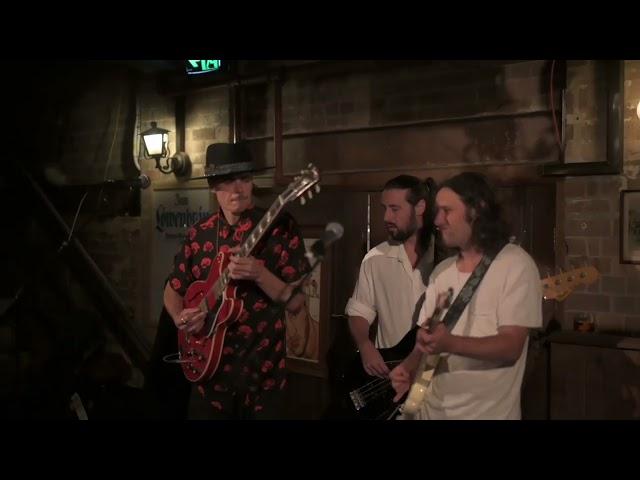 Baxters Blues Band (Feat - Joe West) She Moved On