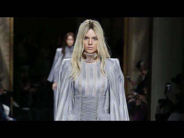 Balmain Fall/Winter 2016 Womenswear Show