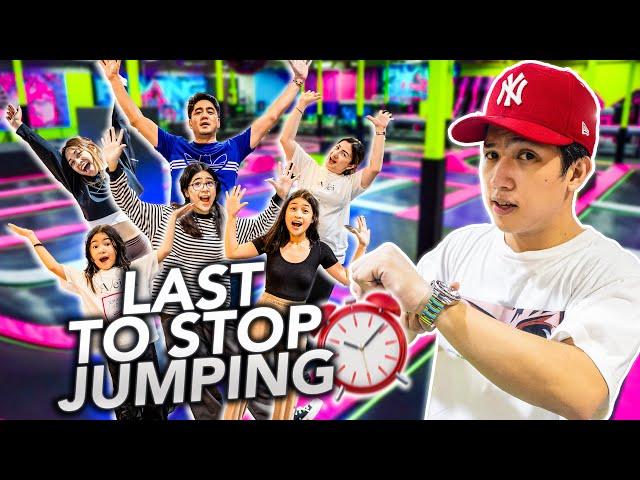 Last To STOP JUMPING Challenge! (Trampoline Park!) | Ranz and Niana