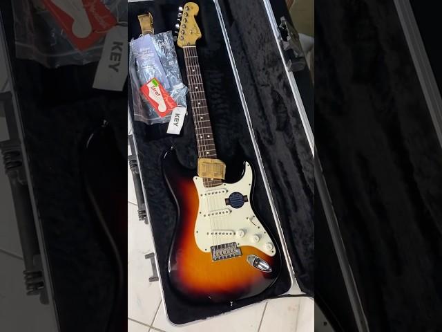 FENDER STRATOCASTER AMERICAN STANDARD ORIGINAL MADE IN USA 2011