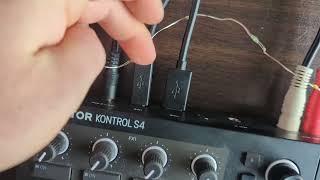 Traktor Tips #1 - Connecting USB Accessories to your controller