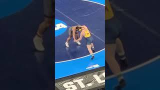 Gable Stevenson from Minnesota vs Mason Parris from Michigan wrestling at NCAA Championships 2021