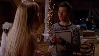 Glee - Kurt helps plan Brittany and Santana's wedding 6x08