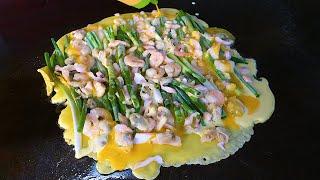 전 하나로 연매출6억! 할머니 빈대떡, 해물파전 - 망원시장 / Welsh onion pancake (pajeon) - korean street food