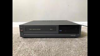 Toshiba M-631 VHS VCR Video Cassette Player Recorder