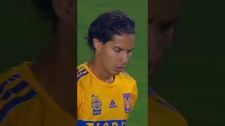 ¡SE DICEN DE TODO!  Ojito a lo que se dicen Gignac y Lainez #tudn #futbol #viral #ligamx #tigres
