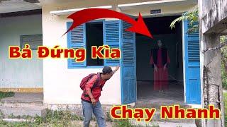 Thanh Niên Bỏ Chạy Tán Loạn Khi Nhìn Thấy Cảnh Này..