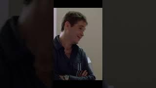 Entourage S2E1 - Vinnie's Scarface