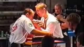 Cvetan Gashevski, BUL VS Maxim Maksimov, RUS - Europeans 2001 - World of Armwrestling.com