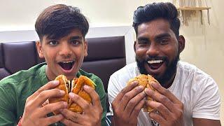 Burger eating challenge Yash vs Ajay