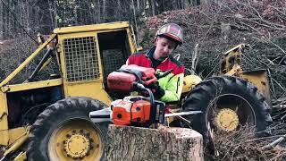 Working in forest with stihl MS500i