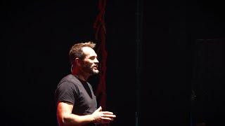 Autoliderança: as minhas ações do presente definem o meu Futuro. | Rodrigo Barros | TEDxGuarulhos