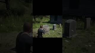 RDR2 stones break into pieces if they are shot at