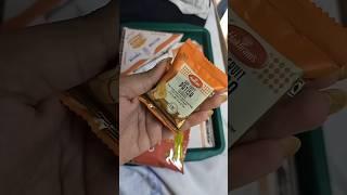 Reviewing Tejas Rajdhani Train Food | NDLS MMCT Evening Snacks | #train #rajdhaniexpress #food