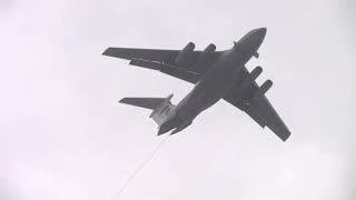 Массовое десантирование из самолетов Ил 76 на полигоне Капустин Яр в Астраханско