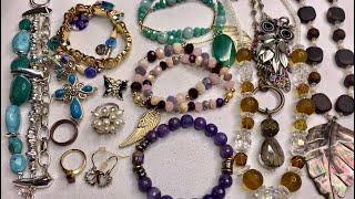 Goodwill Bluebox 5 lbs jewelry repurpose box unboxing! Mystery jewelry haul to resell on eBay!