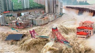 Mass Evacuation in Beijing, China! Rivers overflowed and flooded the capital of China