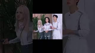 mother and her two children#yuqi #fanchengcheng #mengziyi #keeprunning #mom #children #fyp