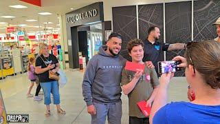 ADRIAN PORTELLI IN ADELAIDE HANDING OUT COLES GIFT CARDS