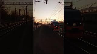 РА2 с приветливой бригадой пролетает Белоостров #ра2 #поезд #дизель #ржд #поезд #поездавидео