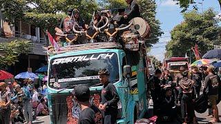 Live Karnaval 1000 Banteng Nuswantara Se Jawa Timur #viral #fyp #bantengan #omyuanchannel #dj #sound