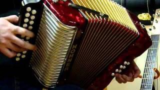 O'Brien's - Hohner Erica Button Accordion.MOV