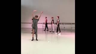 “Rehearsal of « Mirror of life » by @nunes art with @tessvoelker  #ballet a”