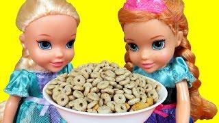 BREAKFAST !  ELSA & ANNA toddlers at RESTAURANT Strawberry JAM PANCAKES Milk Cereals Grape Jelly