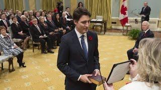 Justin Trudeau takes oath of office