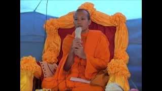 Khmer Buddhist talk with phun pheakdey