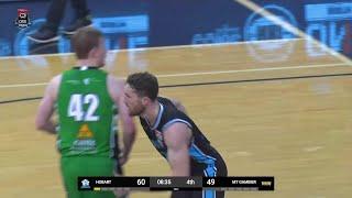 Jarred Bairstow Posts 11 points & 12 rebounds vs. Mt Gambier Pioneers