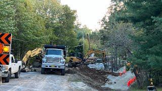 PUTTING THE NEW DUMP TRUCK TO WORK ON THE FIRST DAY! VERY IMPRESSIVE!