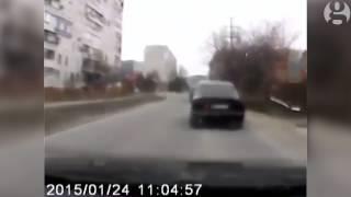 Ukraine war: dashcam footage of shelling in Mariupol