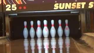 Bowling at Sunset Station Strike Zone Part 1/5: Starting off by missing spares!