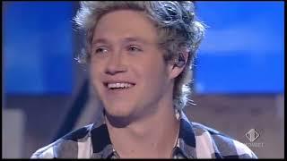 Directioners singing Rock me, for One direction. / One direction fans singing for the boys.