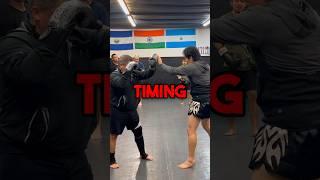 Beginners breakdown - create reaction for better timing. #muaythai #coach #beginners