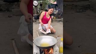 When my wife fried fish  #couples #funny