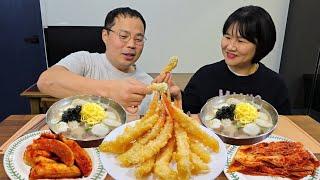 Rice cake soup eaten on Korean New Year's Day(ft. Fried Shrimp)ㅣCooking&Mukbang