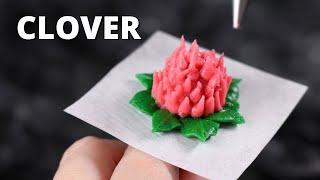 How to pipe buttercream clover flower  [ Cake Decorating For Beginners ]