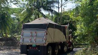 Western star going down hill #kenworth #peterbilt #truck