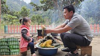 Traditional way to wrap and cook banh chung during Tet/XuanTruong.