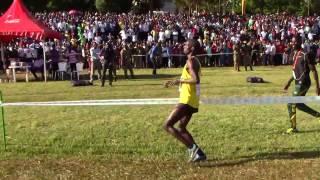 Joshua Cheptegei Staggers to the Finish at 2017 World Cross Country Champs