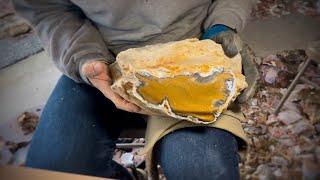 Flintknapping GOLD!! Spalling Some Georgia Jasper For Arrowheads