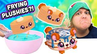 FRYING PLUSHIES?! Viral SOLD OUT Cookeez Pancake Scented Mystery Box Unboxing