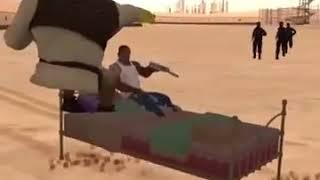 шрек с сиджеем улетают на кровати