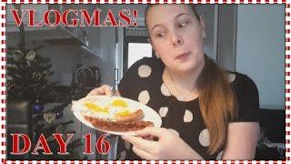 Brunch and Christmas Cake | Vlogmas Day 16!