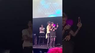 When he back hugs you…#vav #kpop #shorts