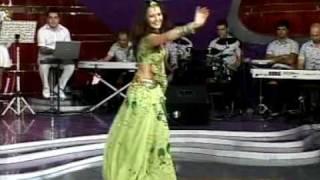 Aaja nachle and Kajra re -  Oksana Rasulova - papuri indian dance