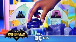 Bam & Batwing's Shrink Ray Showdown! | Batwheels Toy Adventures | @dckids